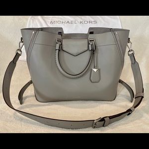 Michael Kors Large Blakely Pearl Grey